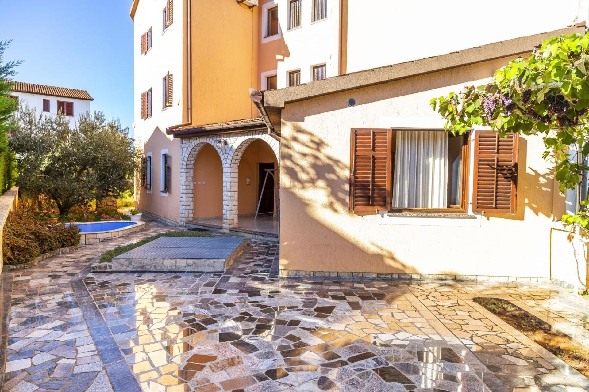 Apartments Mir Fažana Exterior foto